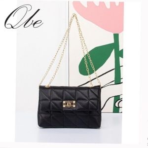 Qbe Twist Lock Quilted Adjustable Shoulder Bag to Handbag in Black